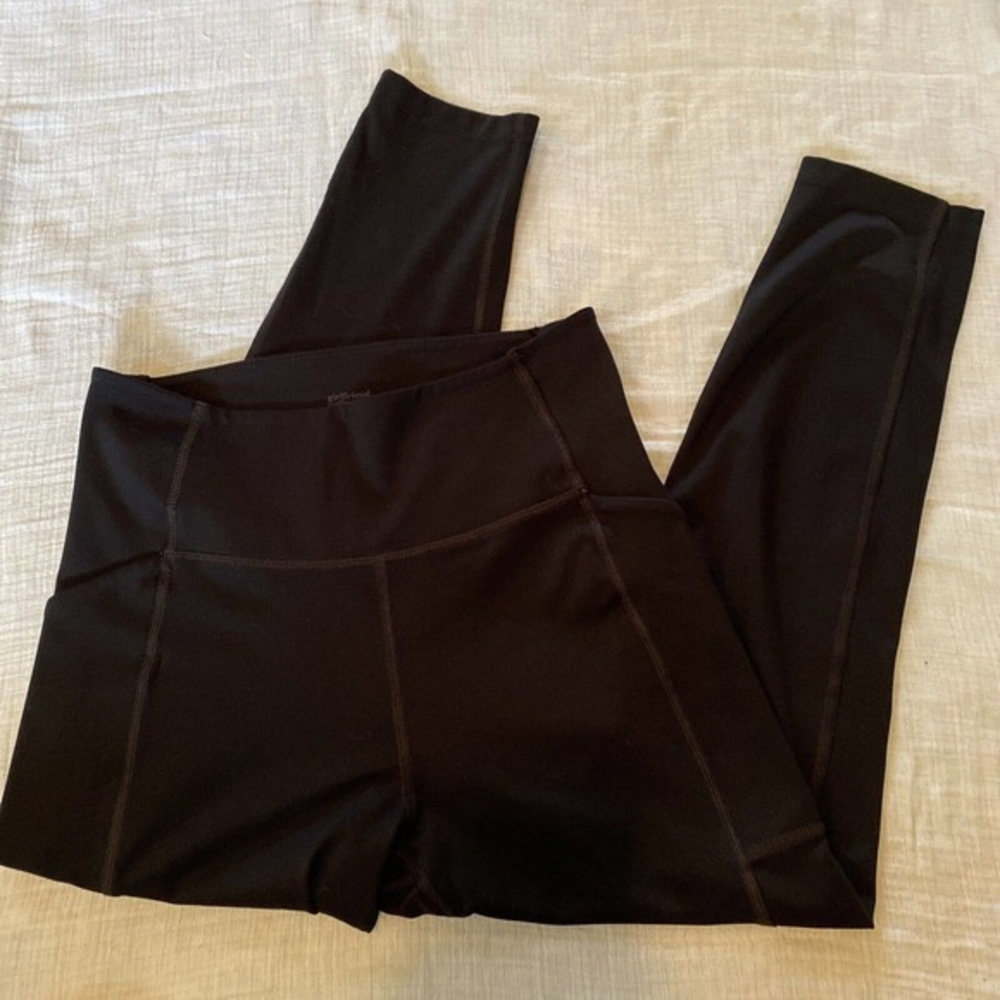 Girlfriend Collective 4024 Black Compressive Pocket Legging‎ Med 23.75" Inseam